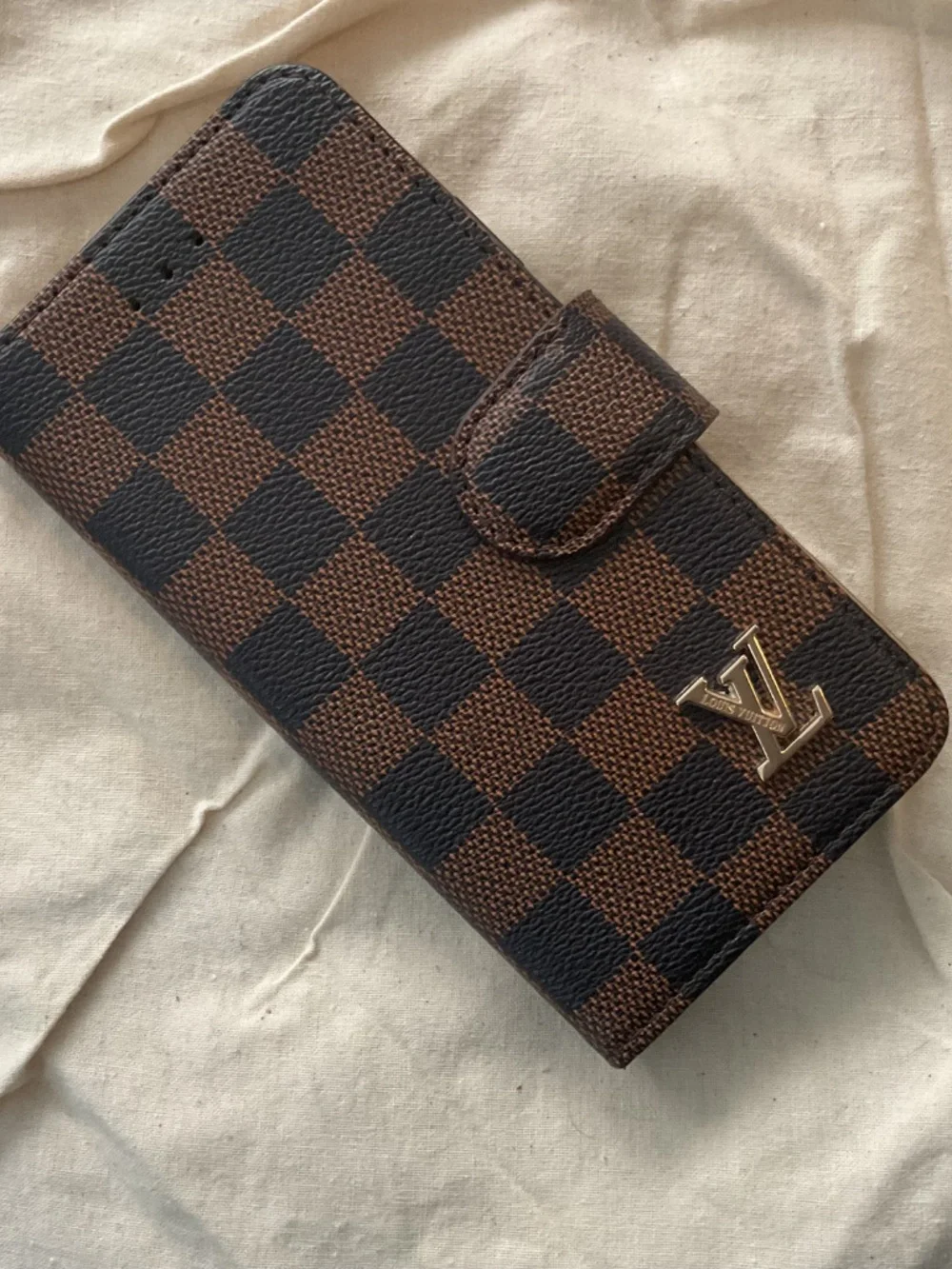 Lux Checkered iPhone 15-16 ProMax Wallet Phone Case